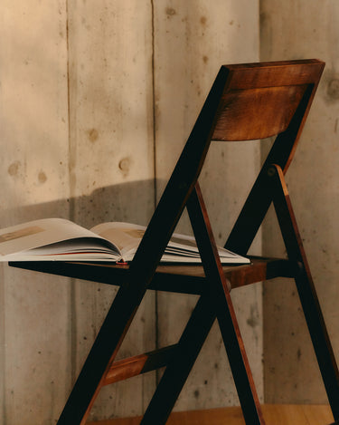 Folding Flat Chair | Dark Brown Birch