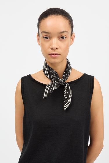 Skall Classic Scarf | Black 55x55