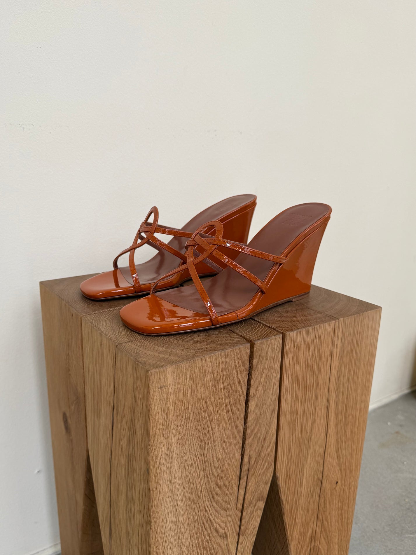 Opera Wedge | Sella