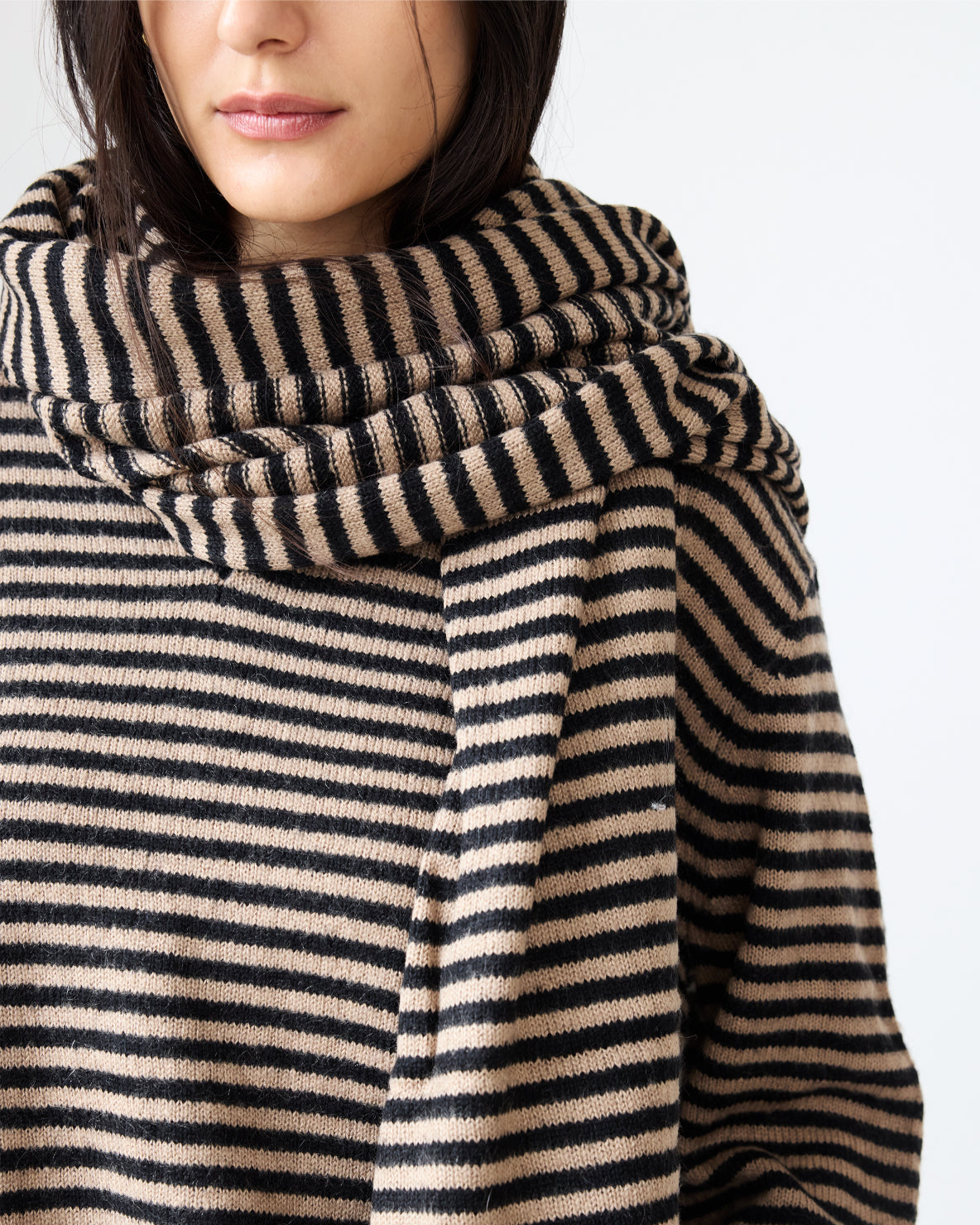 Wool Leigh Scarf | Black/Parchment Stripe