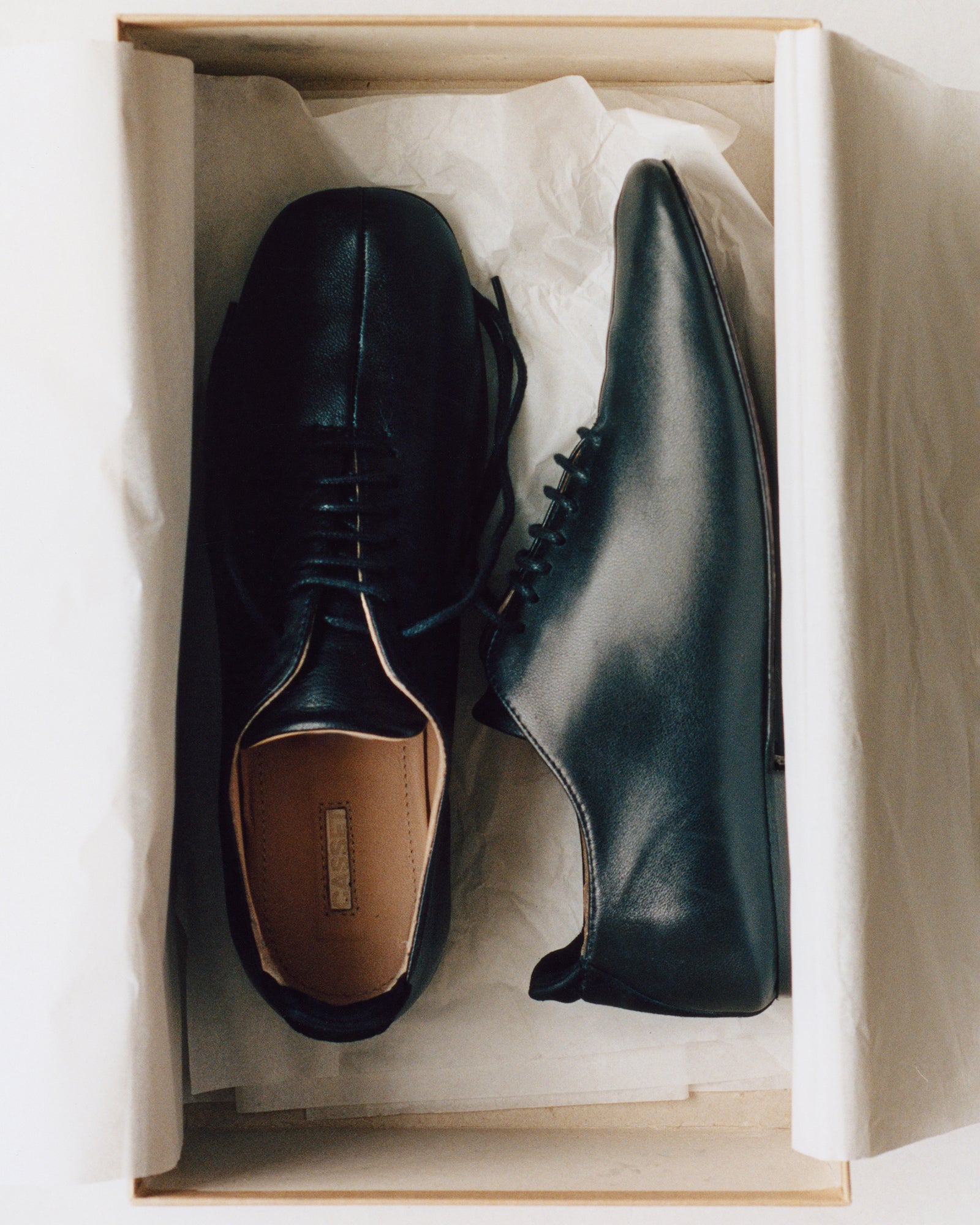 Nico Unstructured Derby | Black