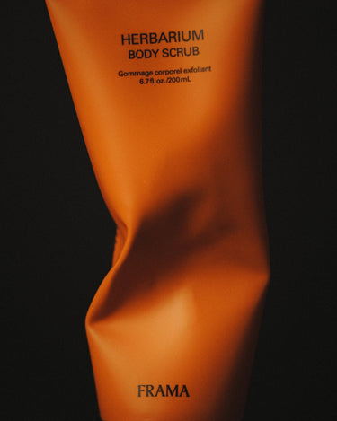 Body Scrub Tube | Herbarium | 200 ml