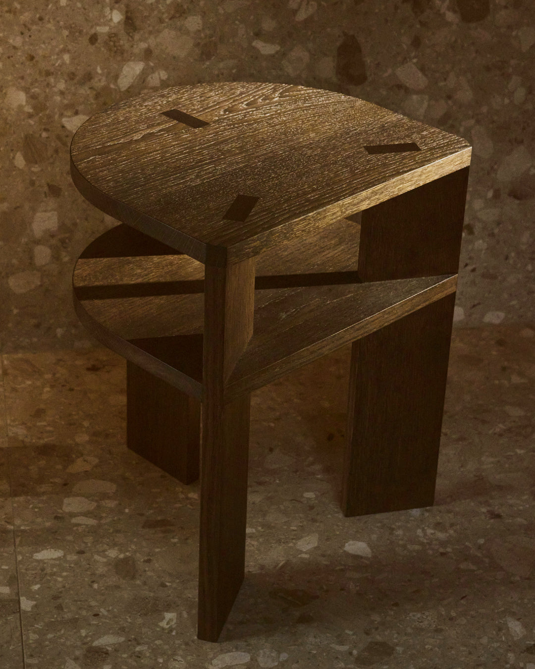 TR Bedside Table 001