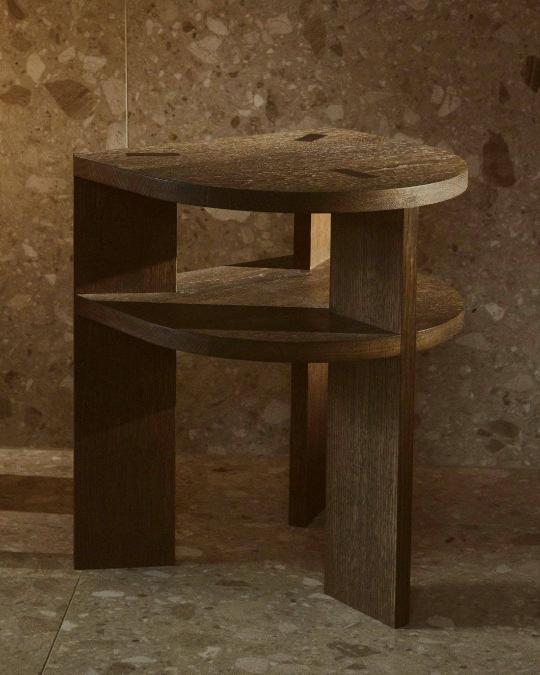 TR Bedside Table 001