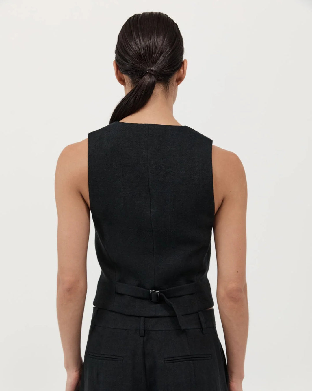 Tailored Linen Vest | Black