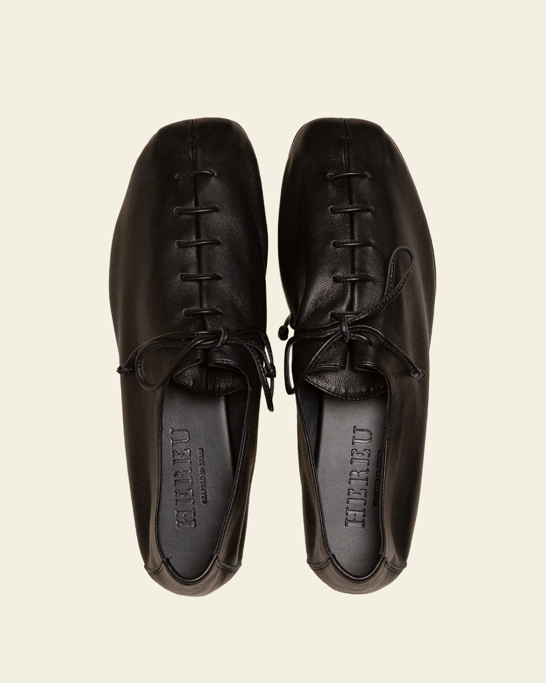 Plegeda Supple Shiny | Black