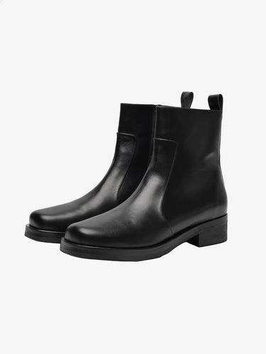 Square Boot | Black