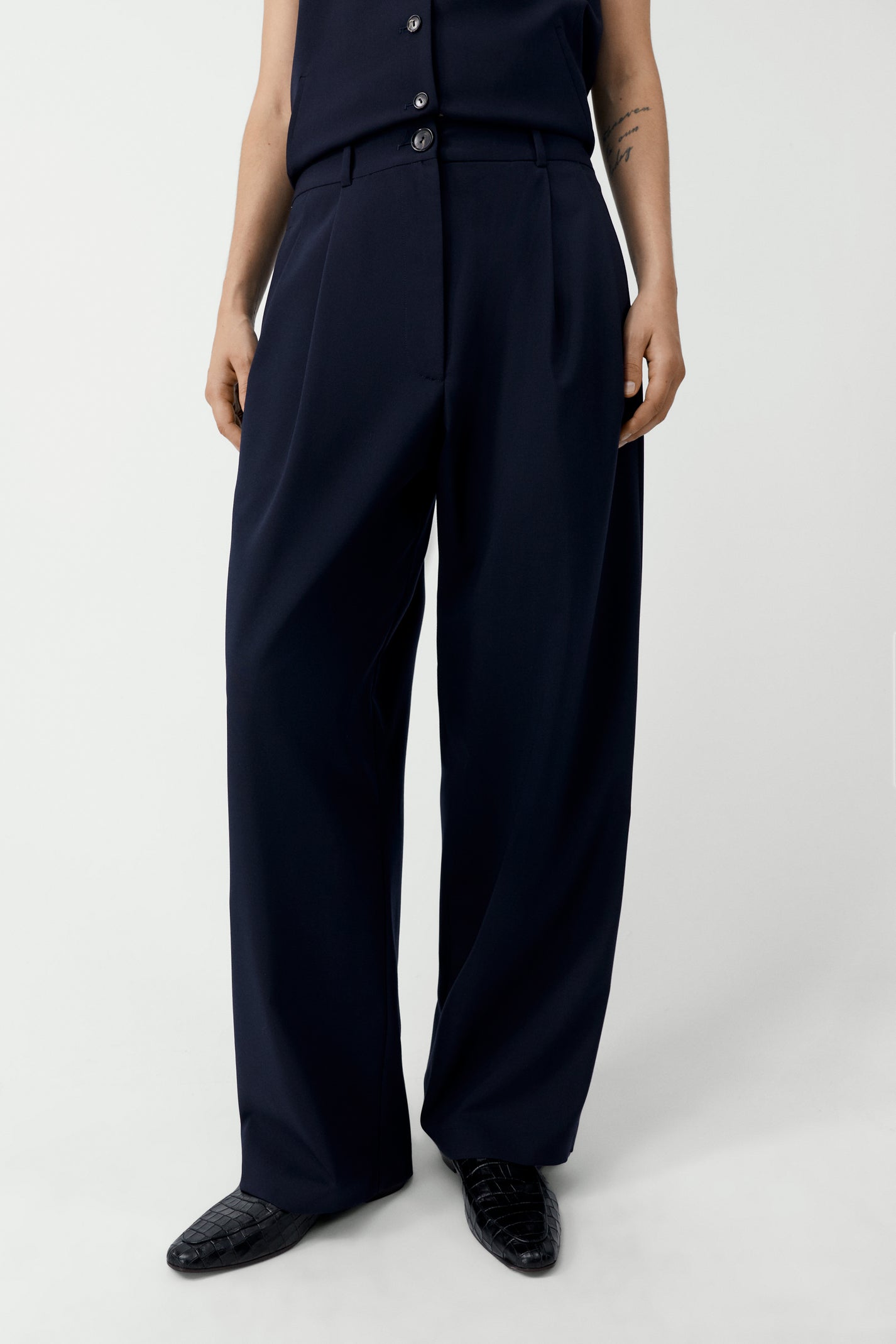 Tailored Masculine Pants | Navy