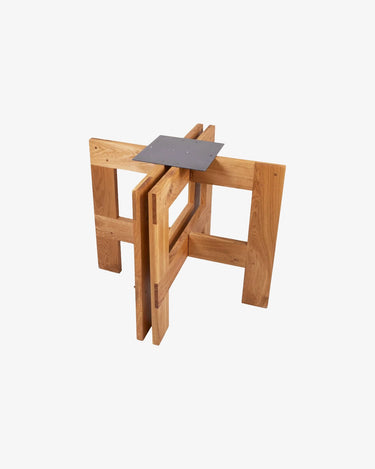 Farmhouse Trestle Table | Natural Oak | Pond