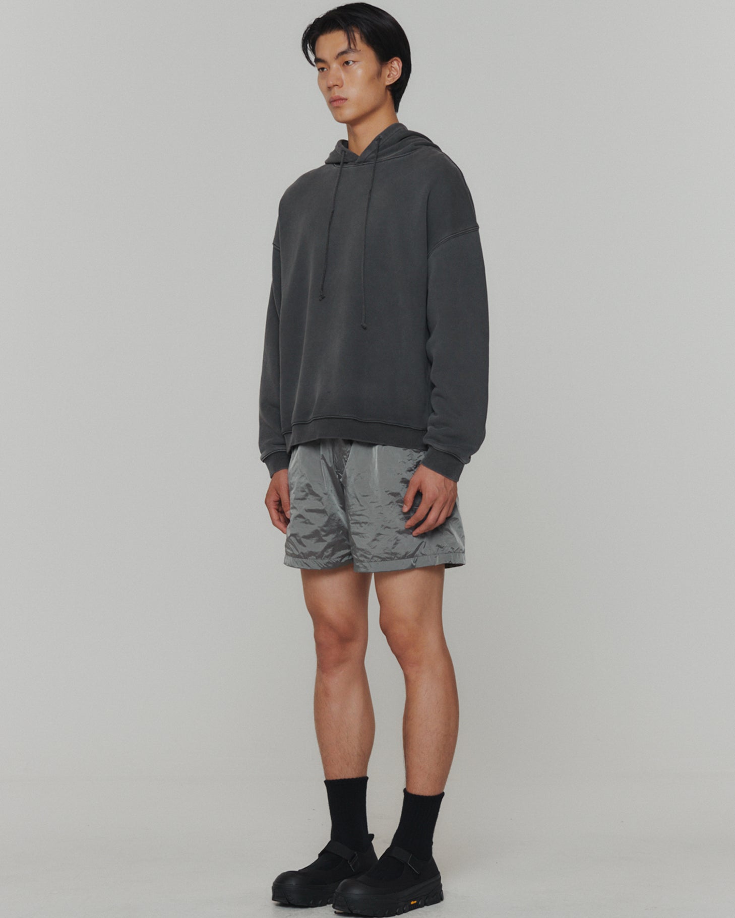 Glossy Nylon Banding Shorts | Grey