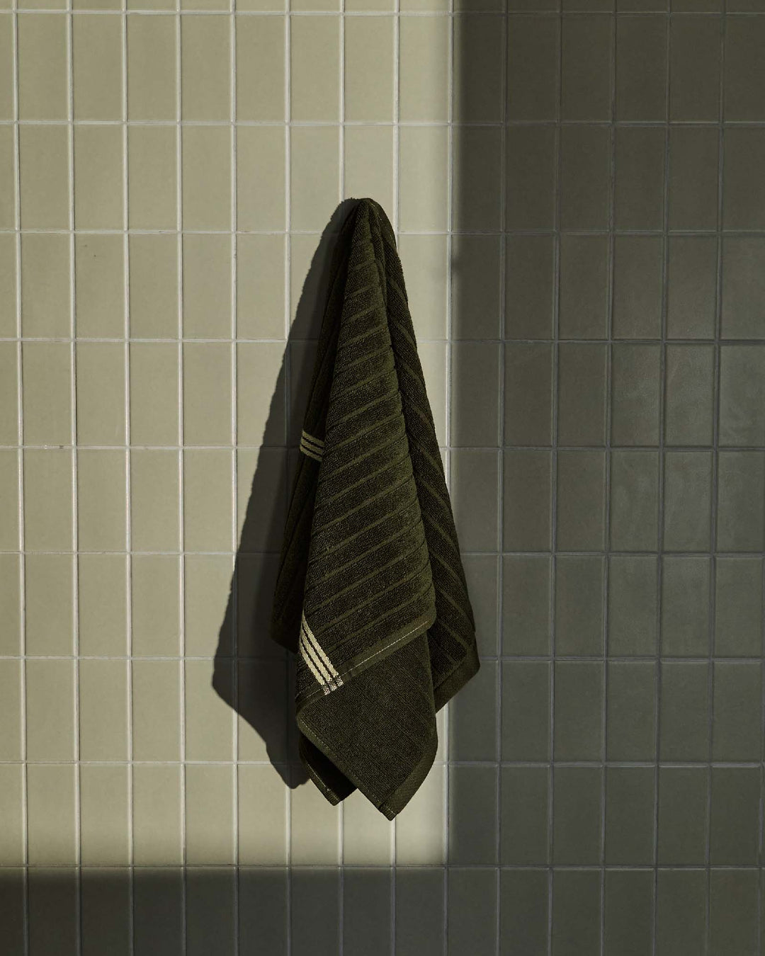 Emerald Hand Towel | Moss