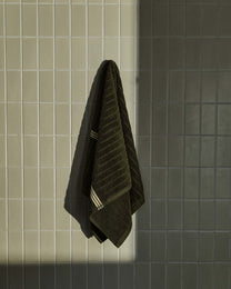 Emerald Hand Towel | Moss