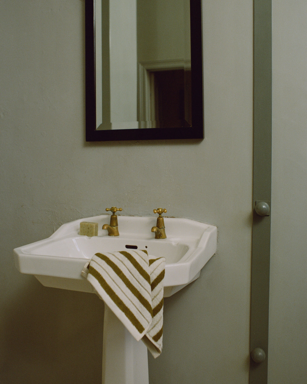 San Luis Hand Towel | Caper &amp; Chalk