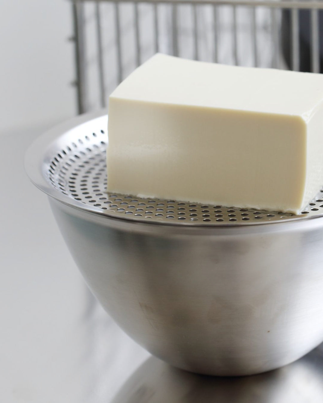 Makanai Flat Strainer | Large