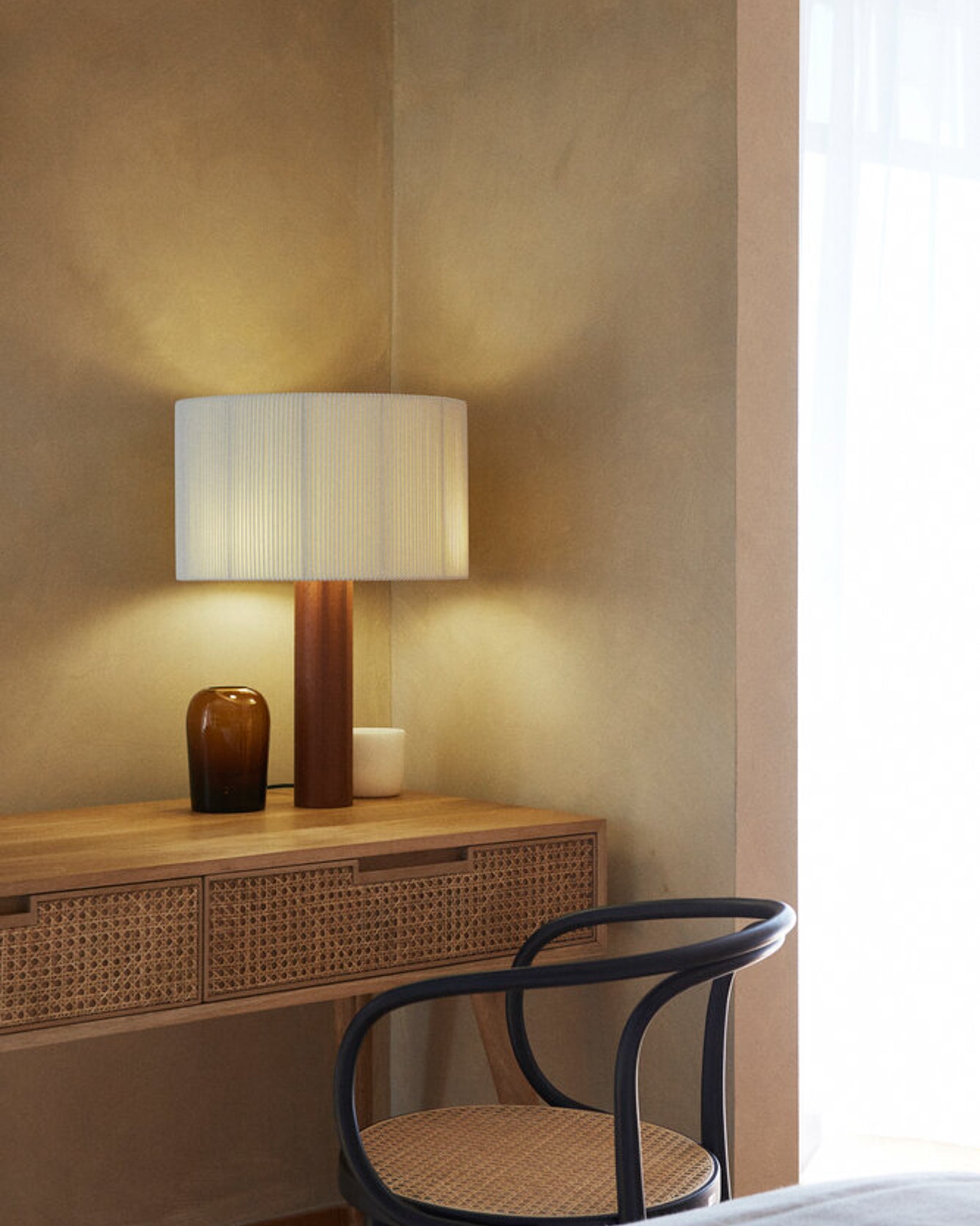 Moragas Table Lamp
