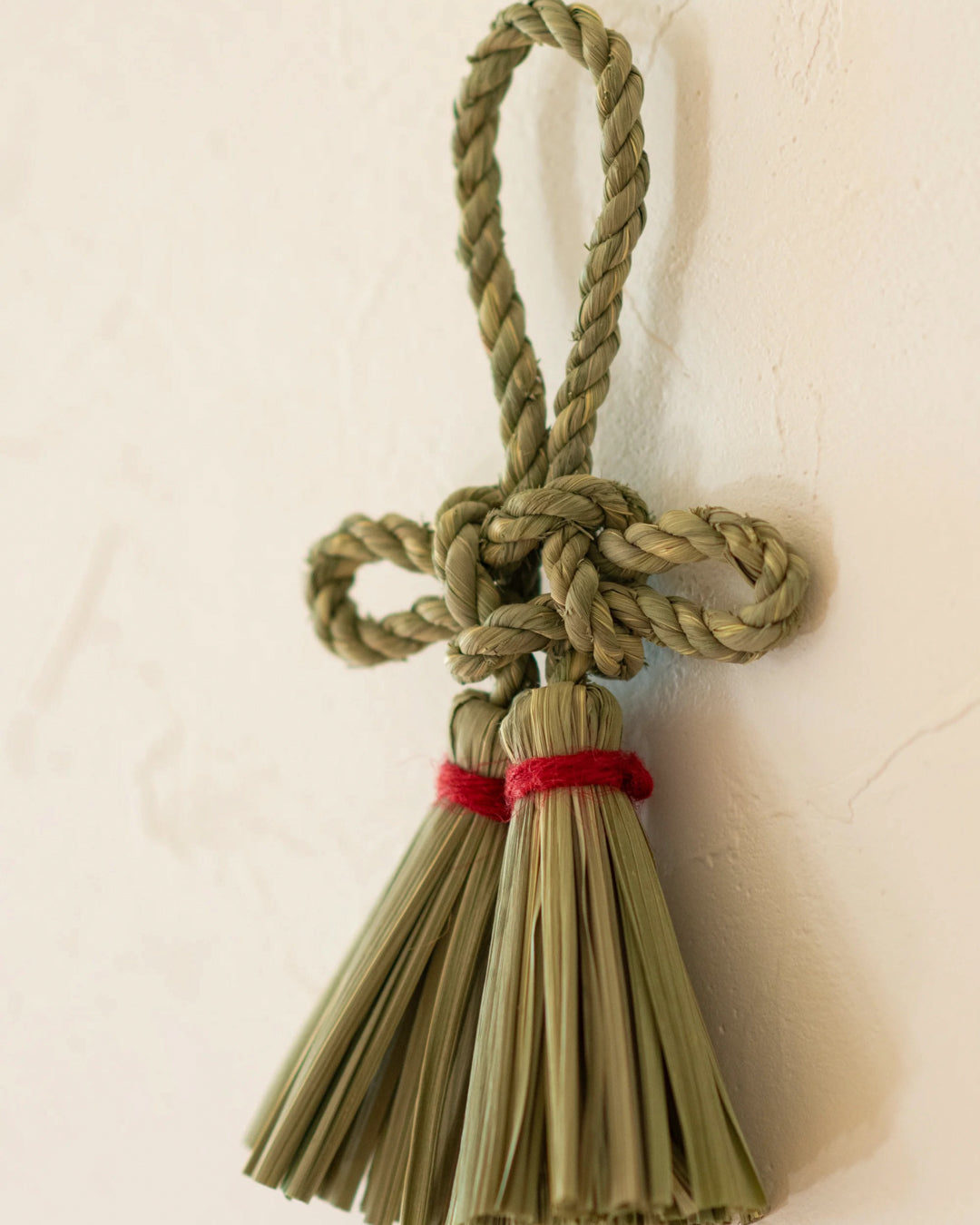 Straw Amulet | En Musubi