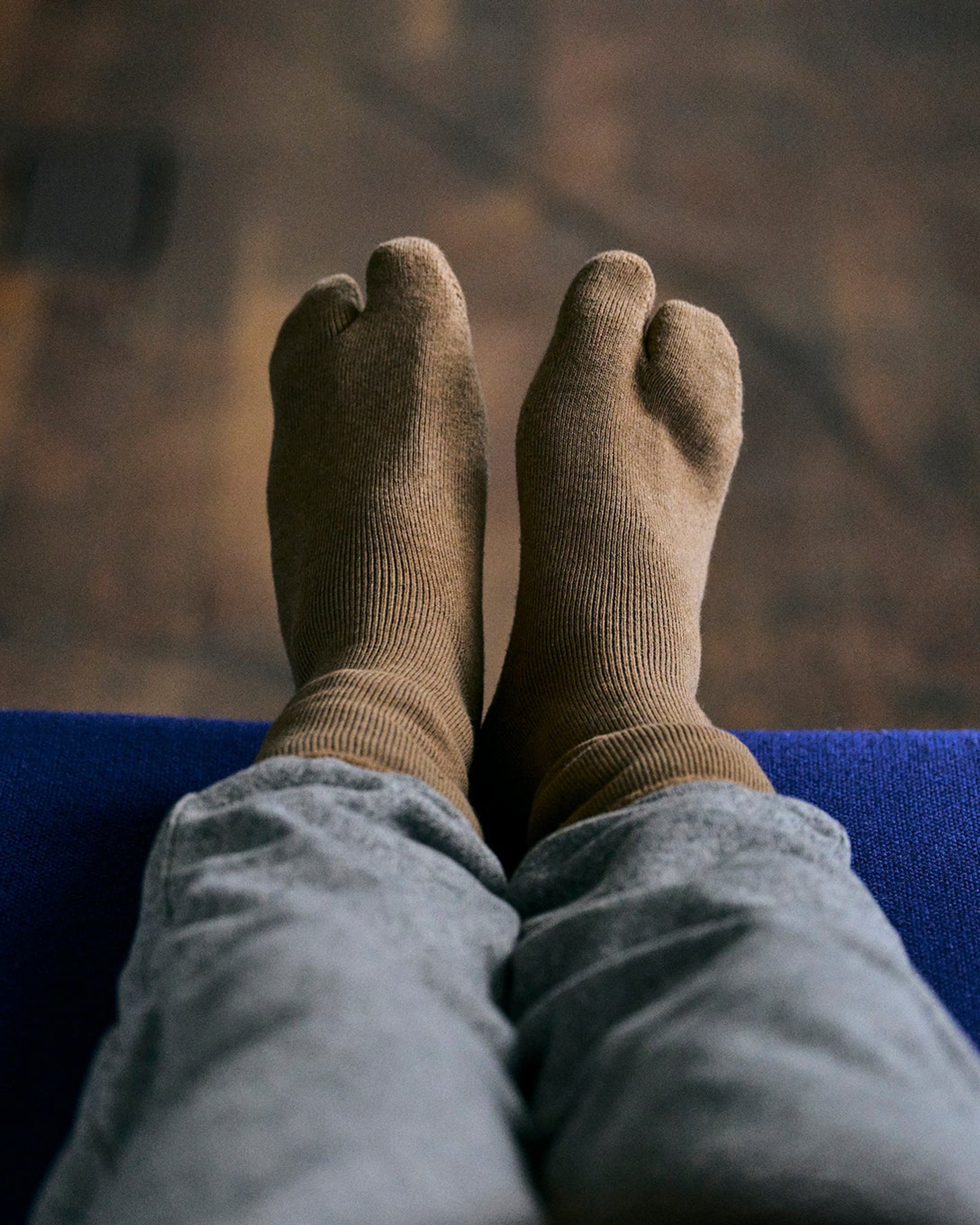 Organic Cotton Yak Pile Tabi Socks | Brown