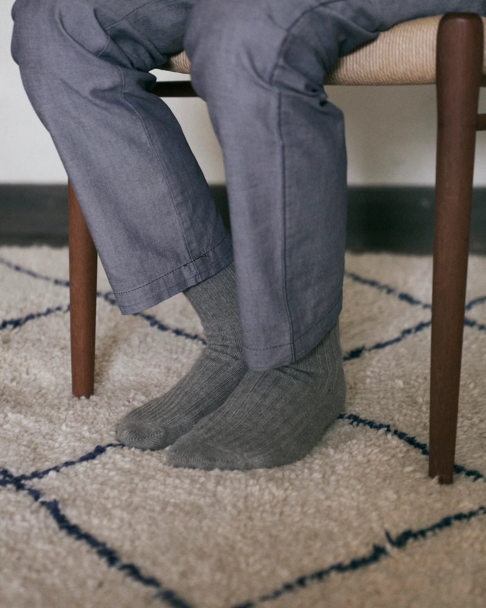 Organic Cotton Yak Ribbed Socks | Dark Grey