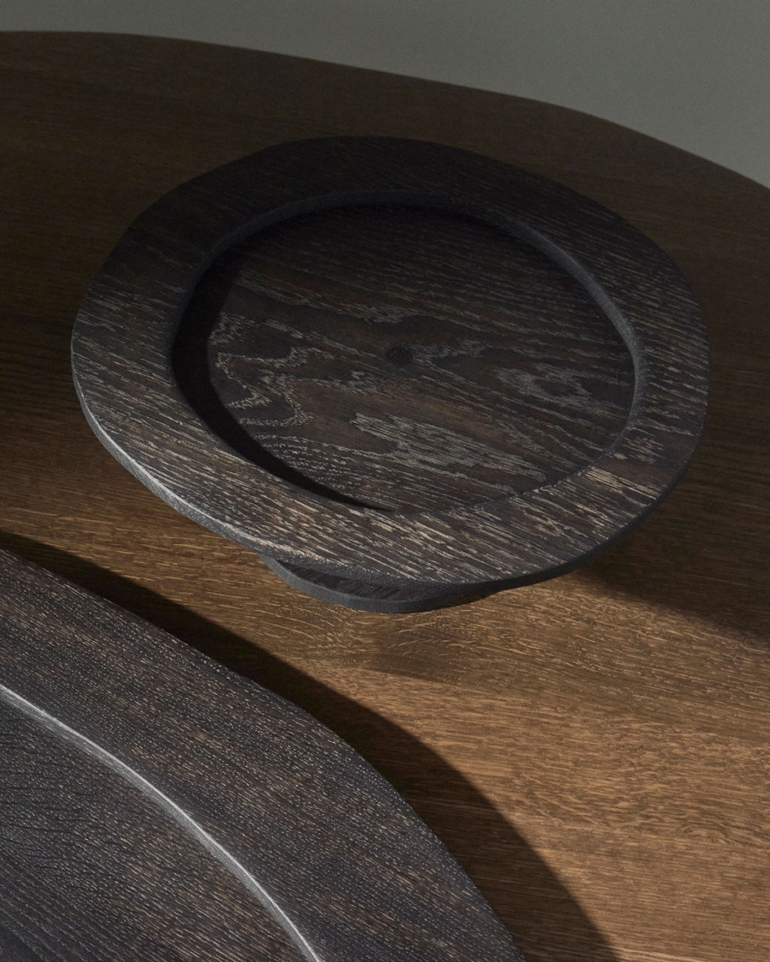 C&J Wooden Pedestal Plate