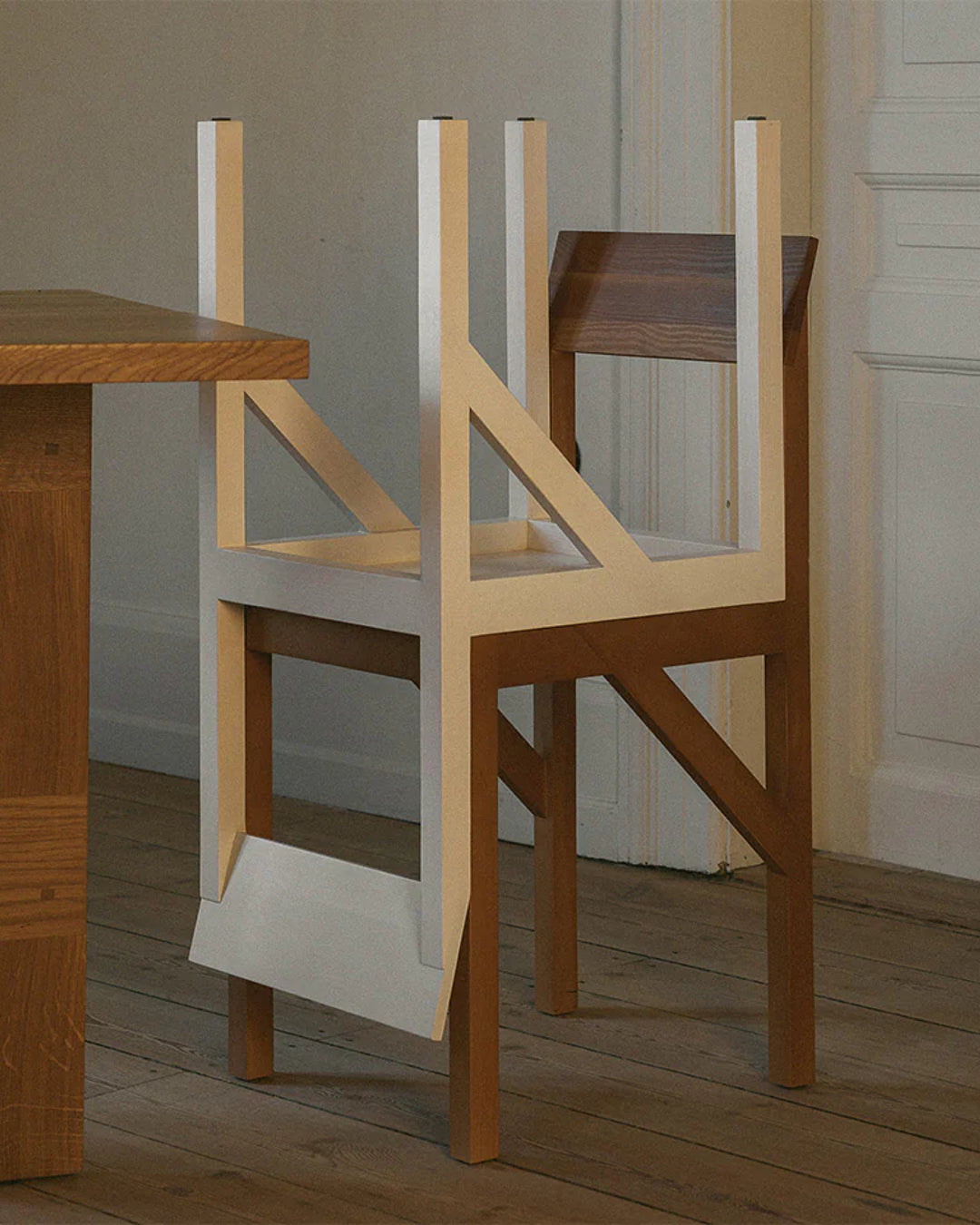 Bracket Chair | Warm Brown Pine