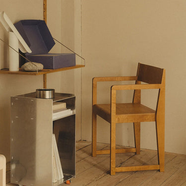 Armrest Chair 01 | Warm Brown Birch